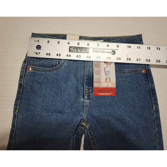 Levi's slim fit shorts boys 7 reg L24'' x22W - Picture 4 of 6